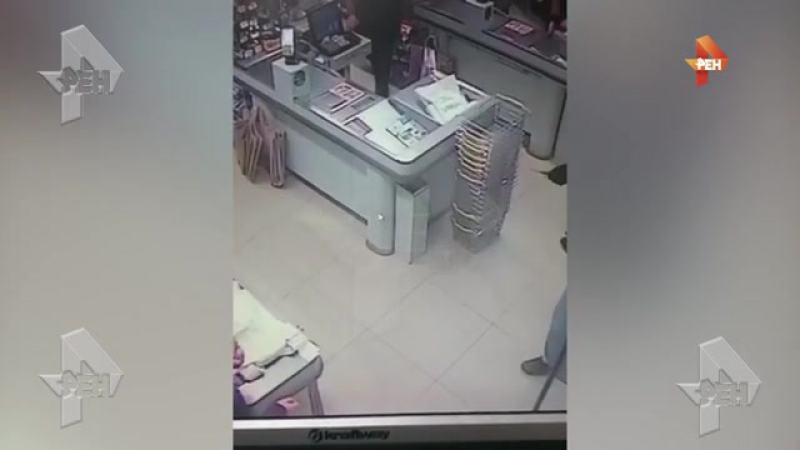 Налётчик не смог лично открыть кассу (видео)