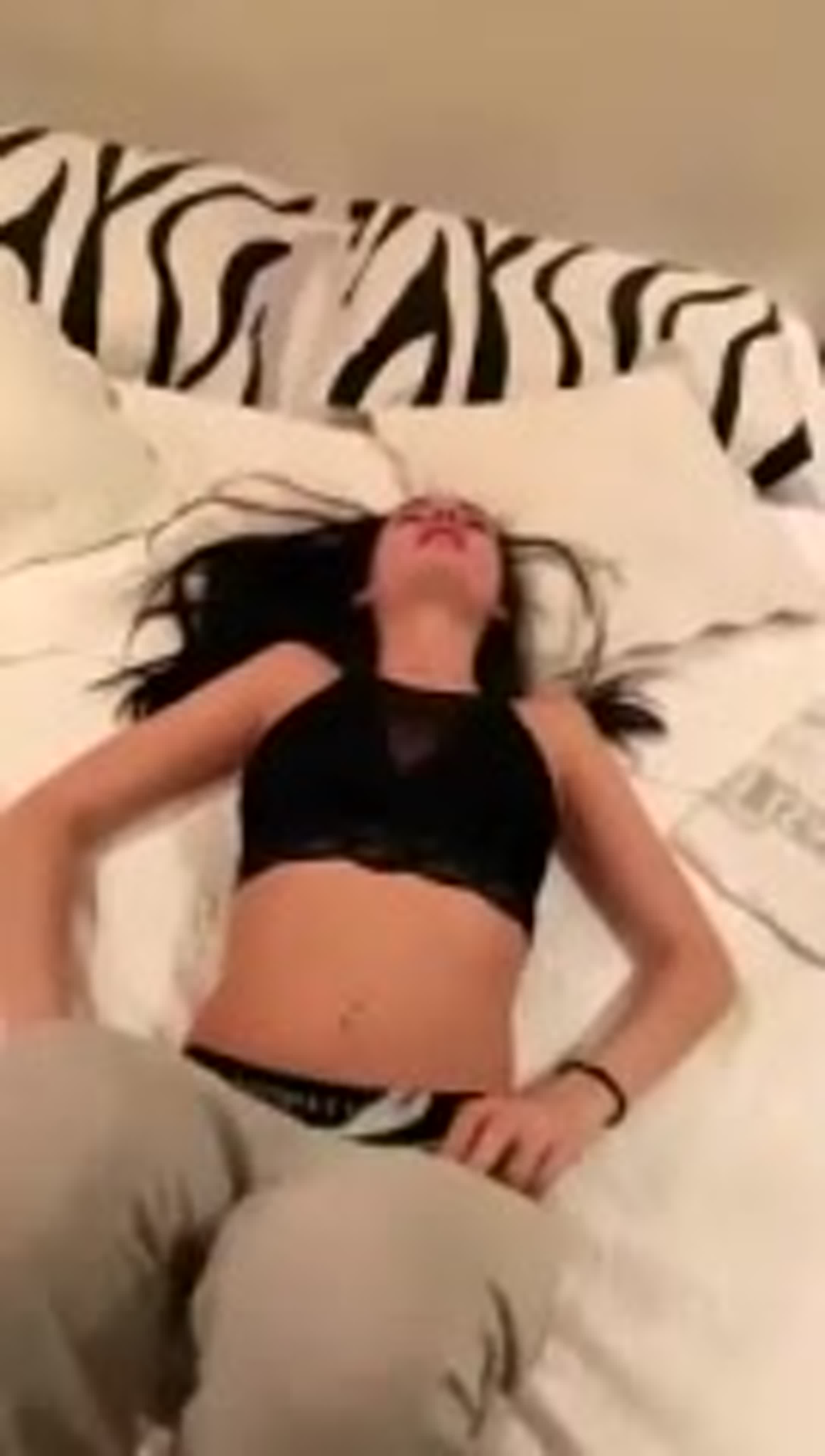 Rus porno filmlari uchun kastinglarni tomosha qiling