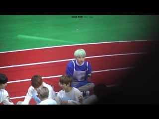 [fancam] 160118 아이돌 육상 경기 대회 ⁄ 윤기 쫑알쫑알 (＊´∀`)ノ