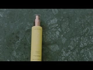 Auf reisen miranda kerr nennt ihre beauty essentials für unterwegs ( 720 x 1280 ) mp4