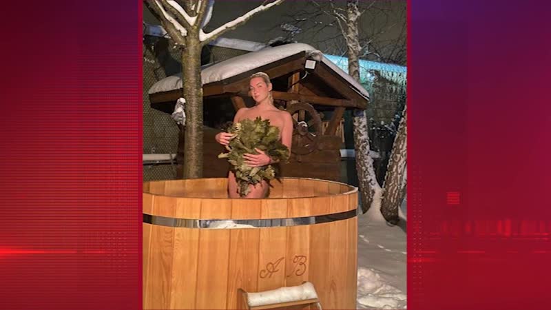 Волочкова голой вошла в ледяную купель