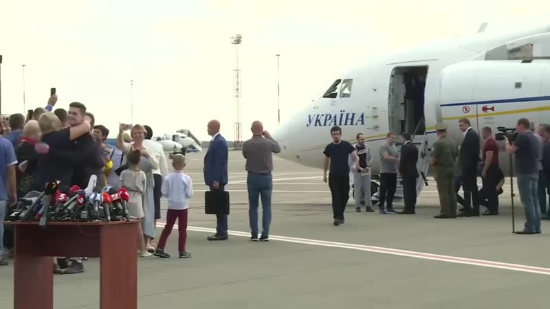 Громадяни україни сенцов моряки звільнені з полону рф (россия) 2019 #україна #українці не #русские #россия #война #war #війна