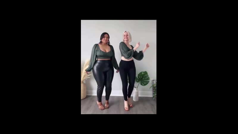 Как две девушки выглядят в одинаковой одежде