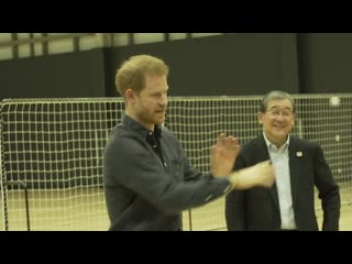 Duke of sussex jokes with japanese paralympian hopefuls