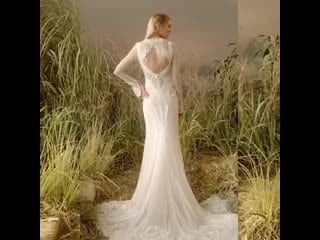 The exquisite gown is enriched with meticulous lace intarsia and hand embroidery ( 750 x 750 ) mp4