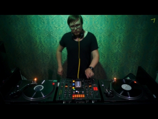 Sasha kaktus @ friends only bar, video by alex balius group