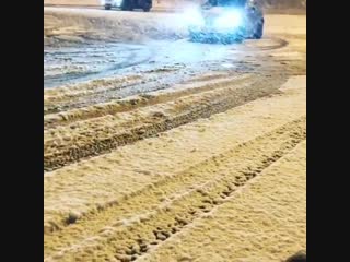 Stelvio quadrifoglio play in the snow