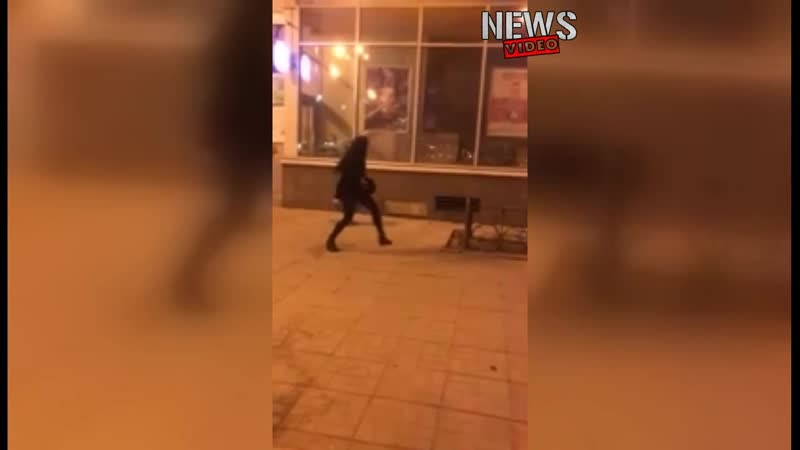 Молодая наркоманка на улицах твери❗