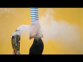 Yelle moteur action [explosion video]