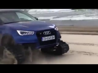 Audi s1 на гусеницах по пляжу, море ауди с1 зверь боец, хочу такую