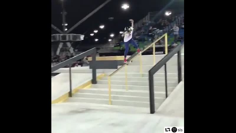 Raysa leal / bs crooked