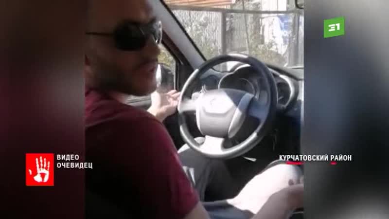 Пассажирка и таксист поругались из за газели, которая перекрыла дорогу в садовом товариществе