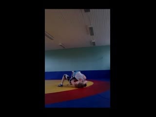 Strong woman mixed wrestling man борьба мужчины с женщиной