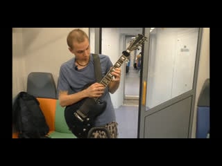 Фильм интервью с уличным музыкантом