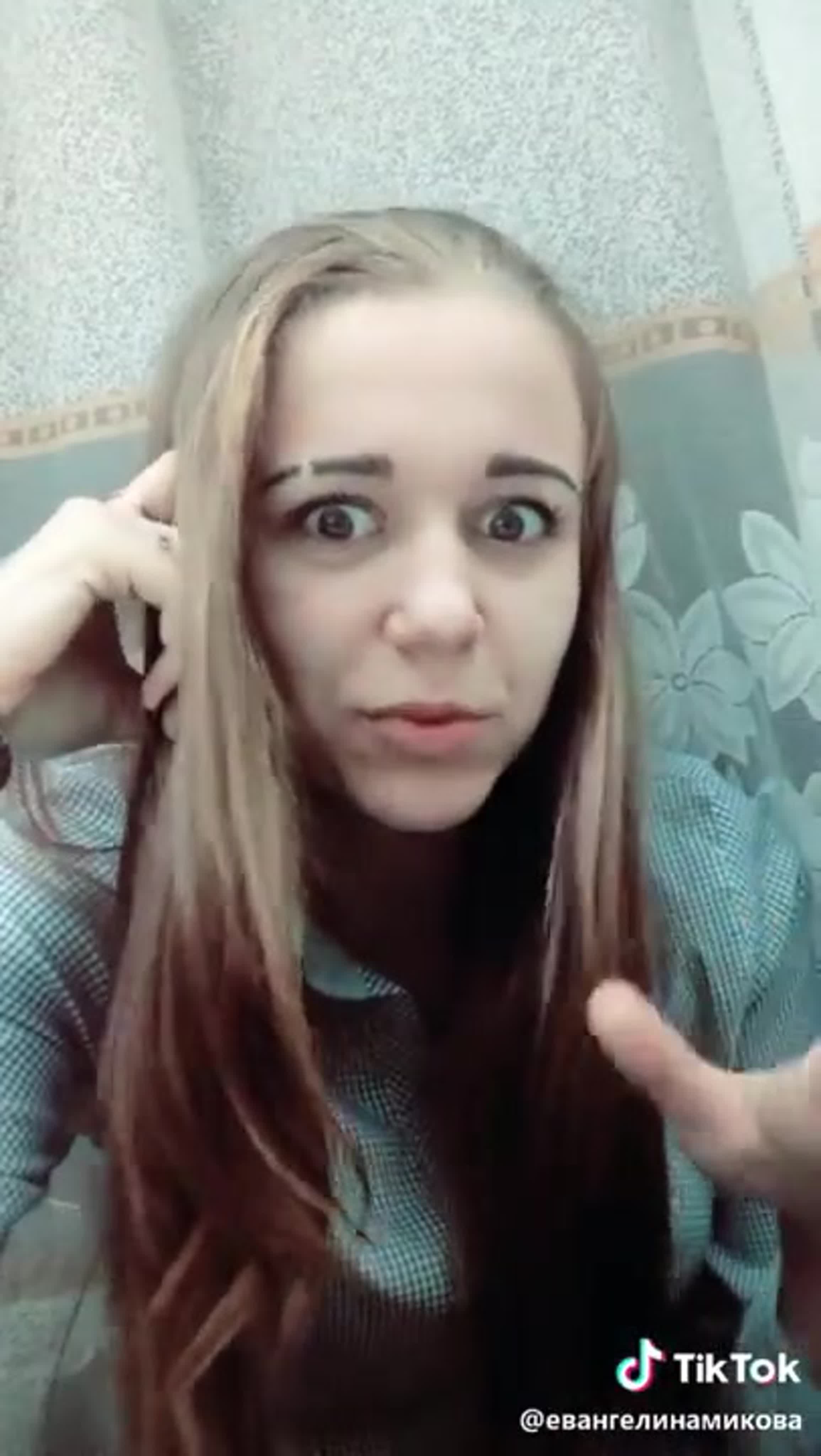Если есть пизда и рот,значит баба не урод watch online