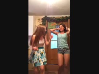 Two cute nipples plump and dance in the periscope (periscope\/periscope) 