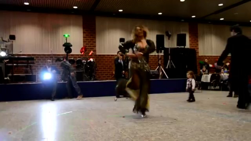 Yasmina belly dance türkische