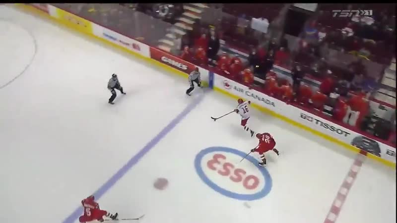 Vitali kravtsov scores on the power play off the feed from klim kostin, and russia has a 1