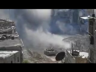 Сирия 17 05 2018 т 72 рг отрабатывает огневые точки боевиков на юге дамаска