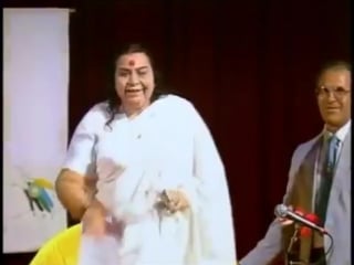 Nirmal sangeet sarita ( mauline thothavile vinati suniye shri mataji vienna 1992) sahaja yoga mantra