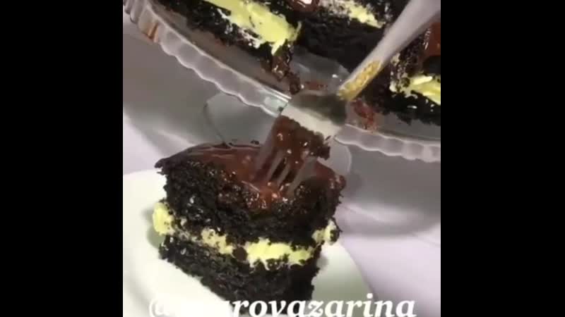Мокрый шоколадный тортик