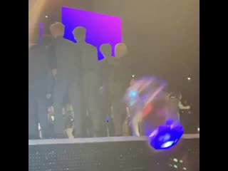 Sj eunhyuk came and hugged with jrie my borrow trouble buddies hope there is a clearer video jr nuest