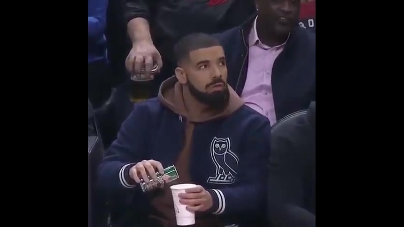 📗drake спалил прямо во время матча нба
