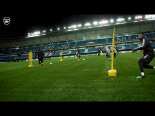 The boys prepare for molde behind the scenes at arsenal training