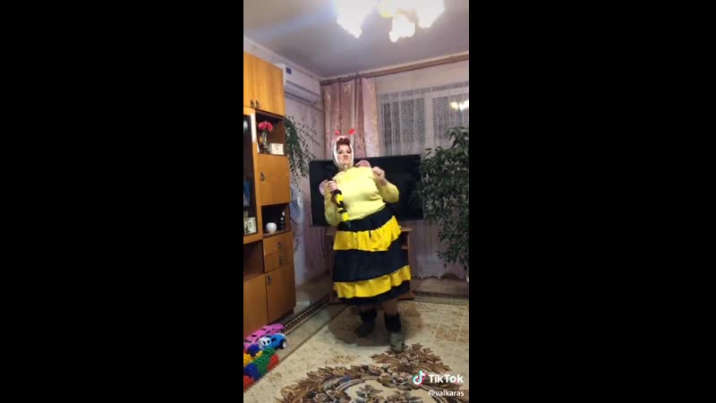 Смоленская блогерша отжигает в tiktok