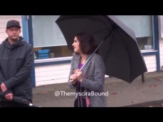 Really nice of @lanaparrilla to come out say thanks to the fans on set of onceuponatime on