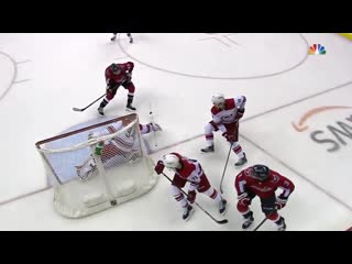 Petr mrazek makes two clutch saves late