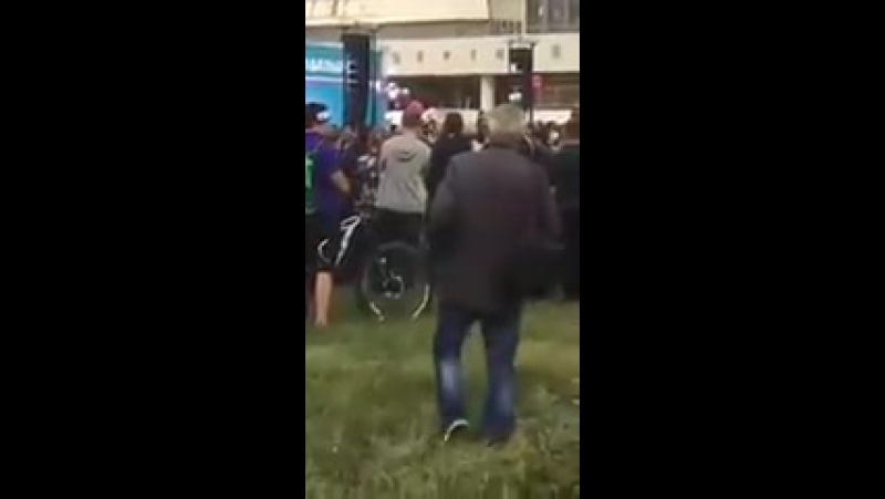 Эффектно удалился