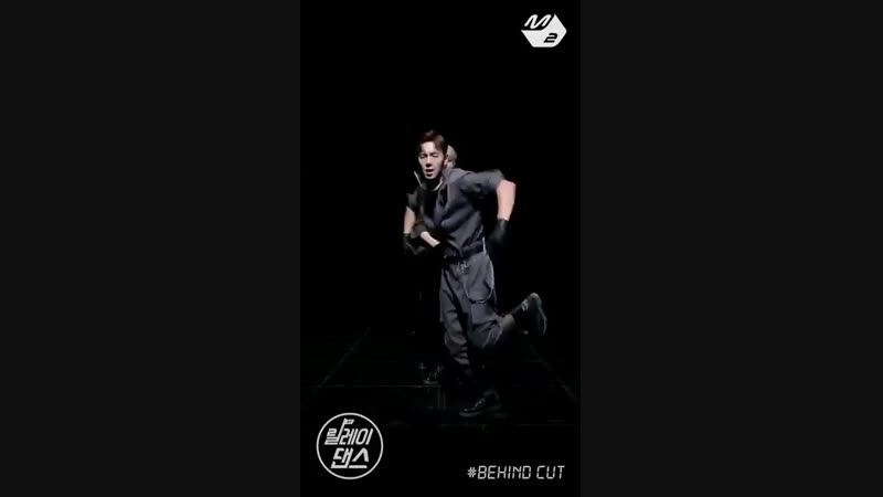 Учимся элегантно уходить из кадра