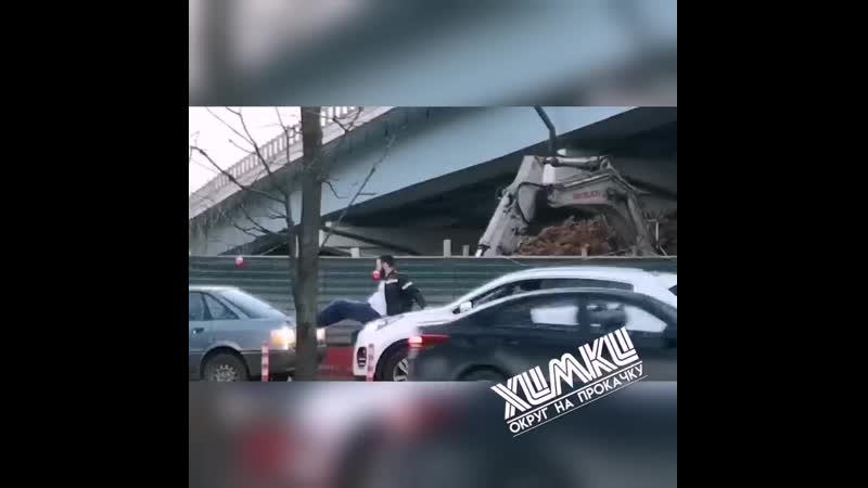 Суровый химкинский буксир