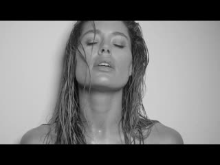 Doutzen's summer stories 2019 doutzen kroes sexy directors cut ( 480 x 854 ) mp4