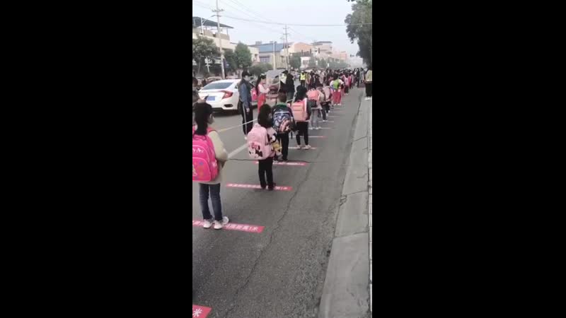 Школы в китае начали постепенно восстанавливать свою работу