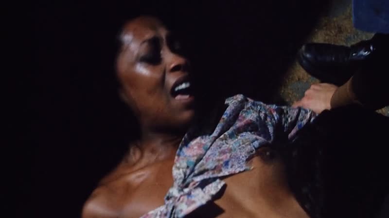 Rape porn video – Сексуальное молодые(секс,porn) из фильма klansman(человек клана) 1974 год, лола фалана