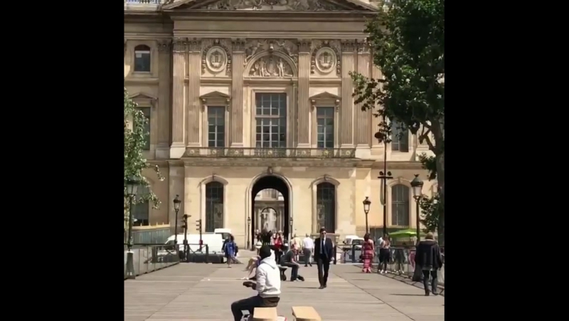 A gente pode visitar mil vezes, ama sempre!
        #paris париж 13 06 2017