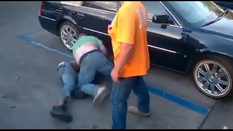 Необычный поворот для чернокожего активиста blm/антифа в столкновении с белыми гражданами в сша