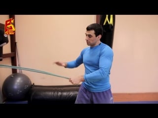 Тренироа и упражнения с борцовской резиной resistance band judo workout