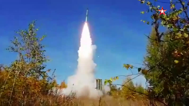 Кадры боевых пусков с 400 «триумф» в бурятии