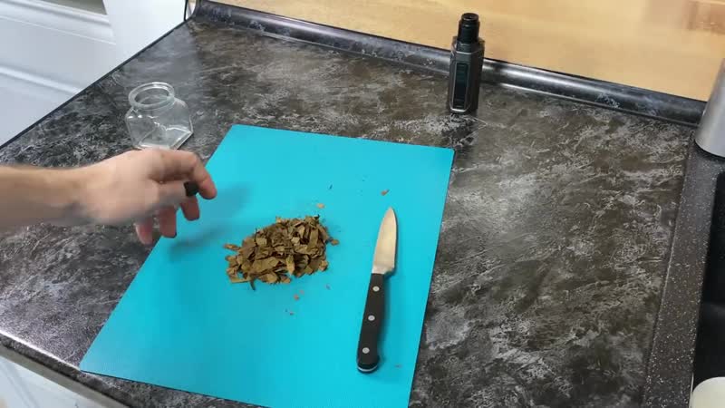 [mikhail bukharev] самокруты из настоящего табачного листа