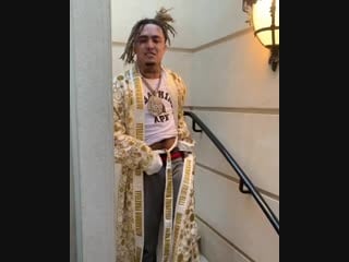 Lil pump писает на денежки