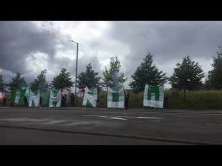 Team buses arrive to nice welcome from green brigade