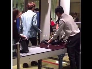 [fancam] 160224 югём @ singapore airport