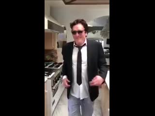 Stuck in the middle with who! michael madsen recreates ‘reservoir dogs’ scene