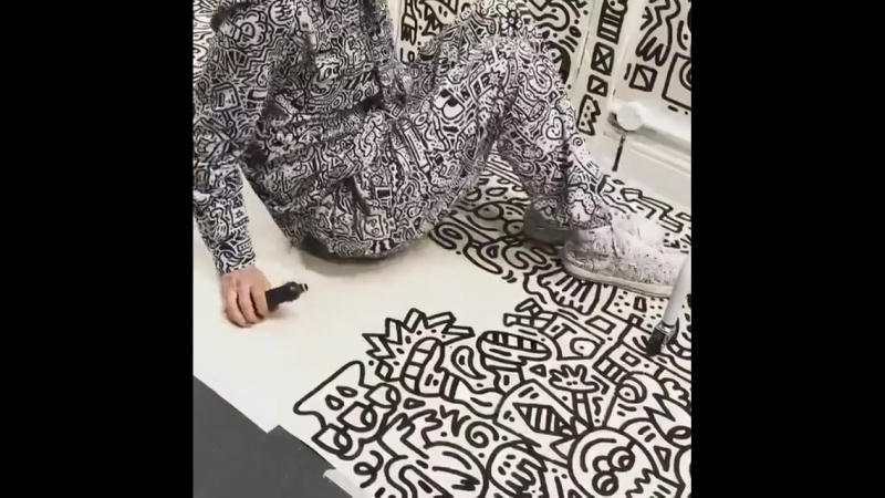 Творец в своей маленькой вселенной