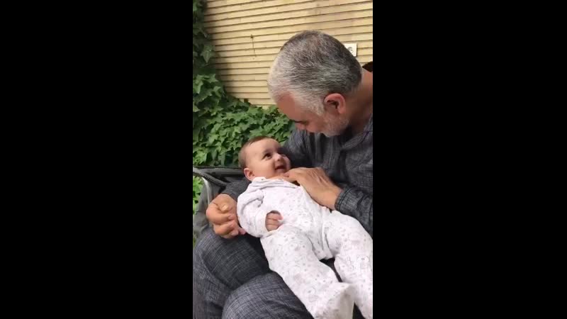 Генерал сулеймани со своим внуком