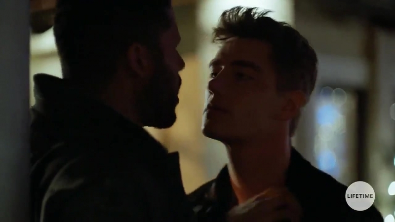 Алексей воробьев делает минет парню в американском сериале unreal (2015)