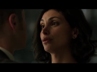 Gotham morena baccarin and ben mckenzie